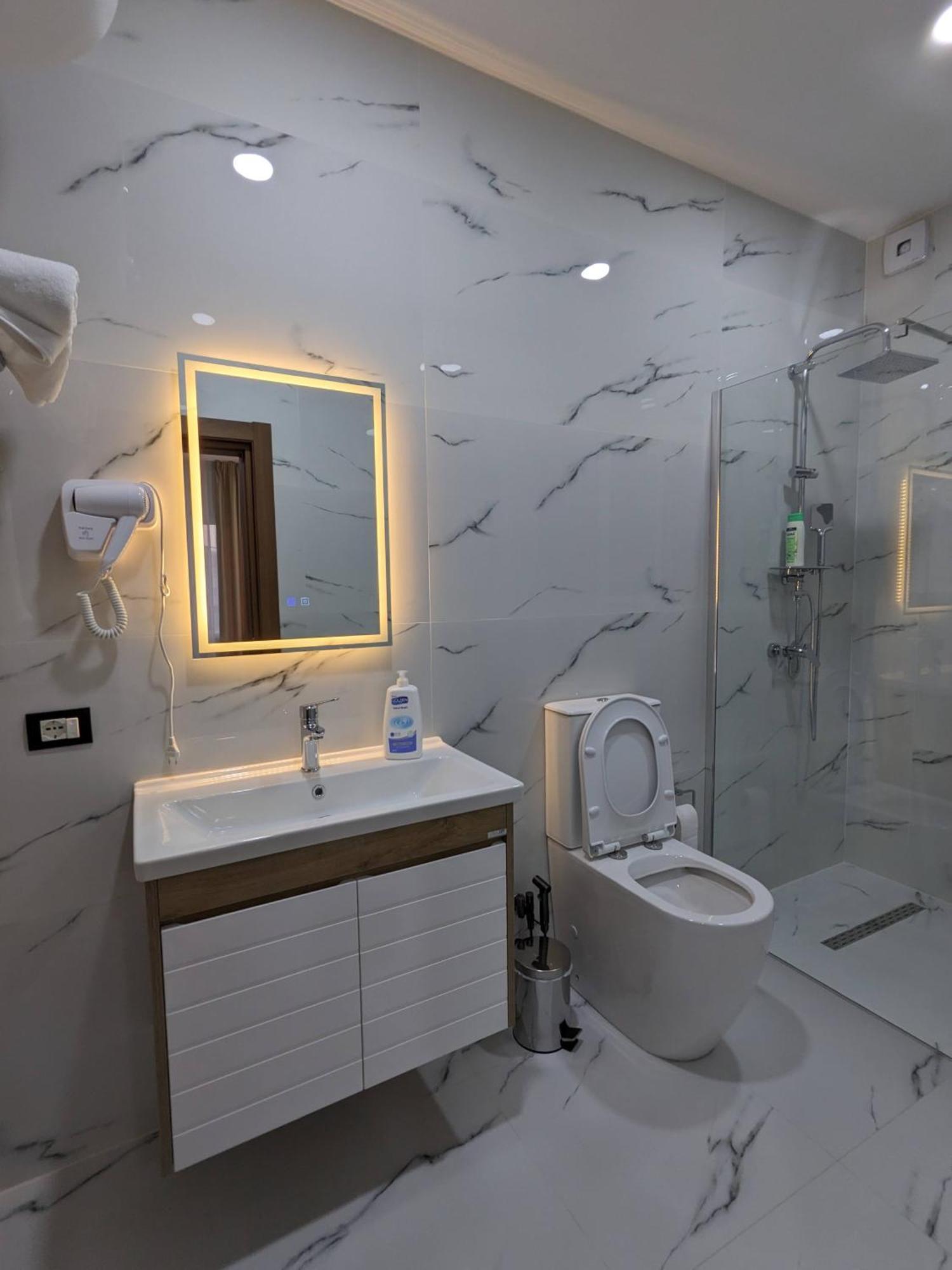 Hotel Aleks Shkoder Exterior photo