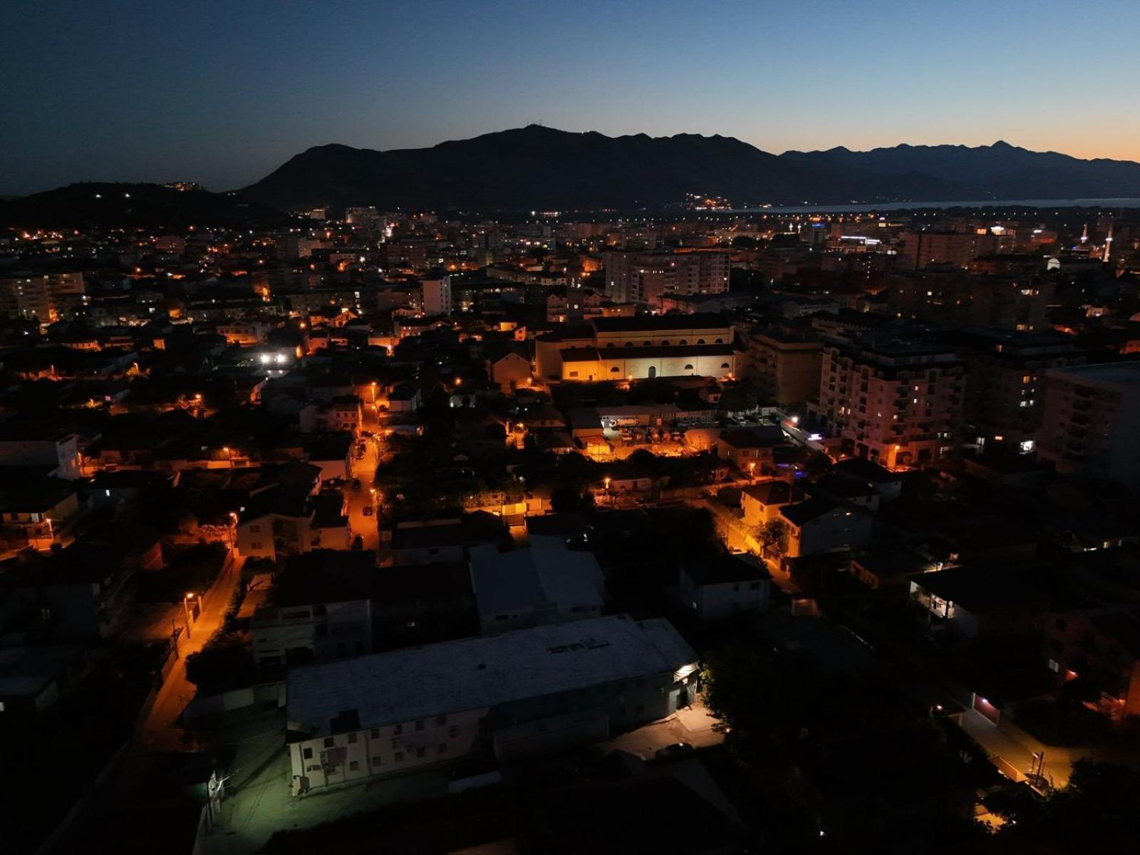 Hotel Aleks Shkoder Exterior photo