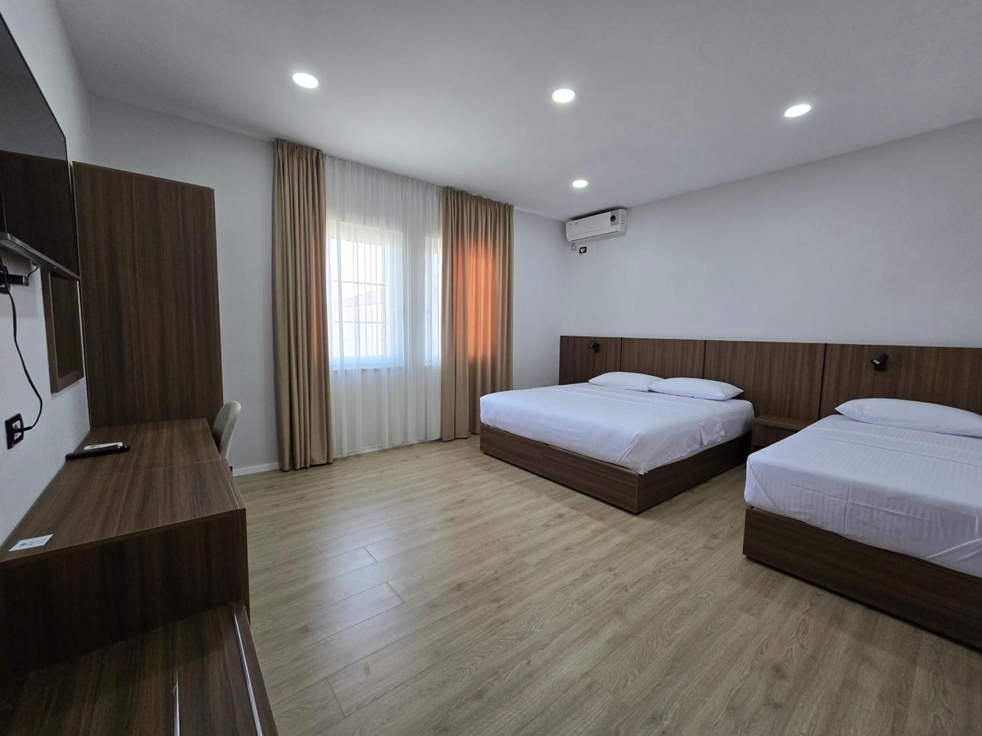 Hotel Aleks Shkoder Exterior photo